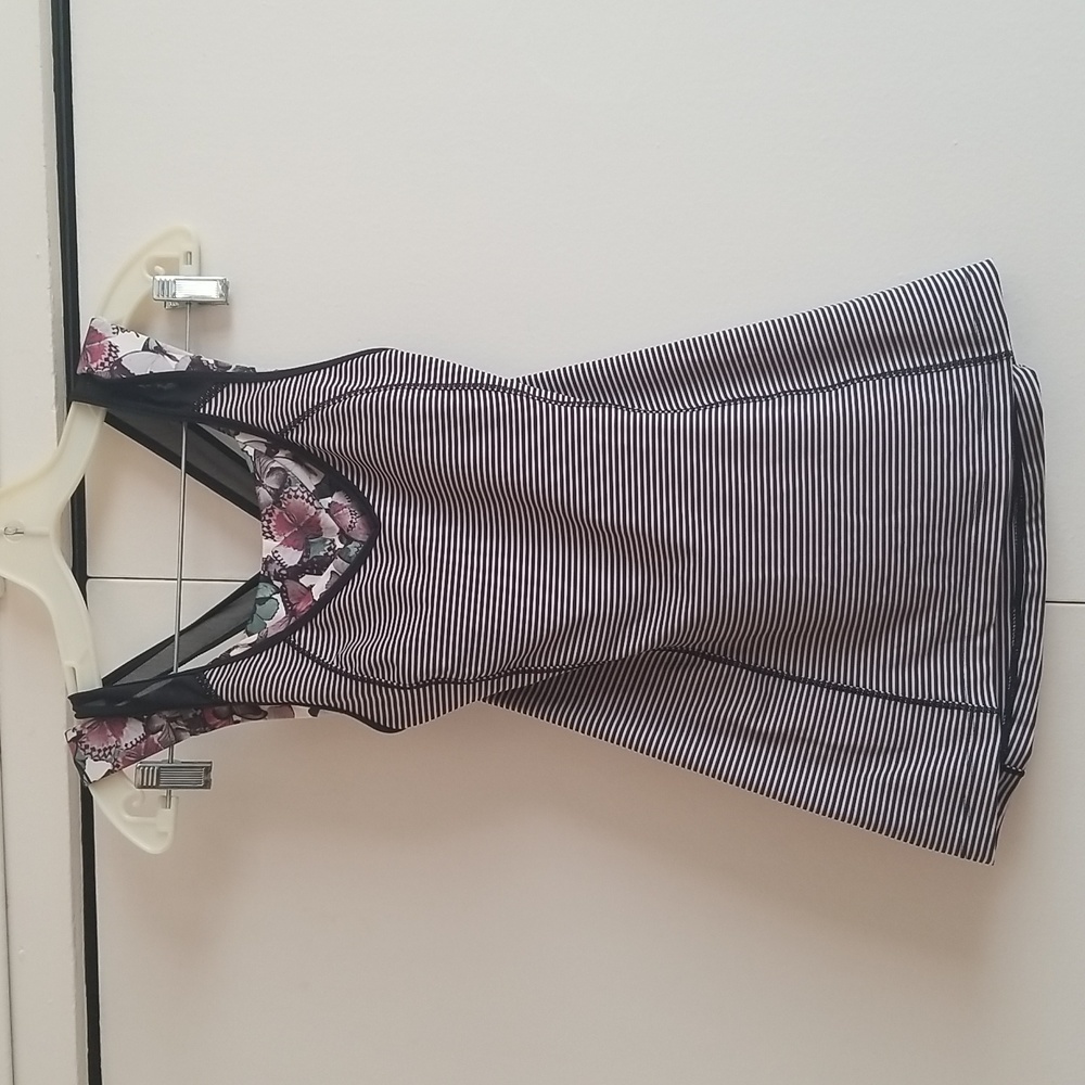 Lululemon Sports Top